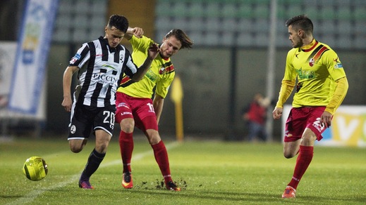 Lega Pro, Siena-Lucchese 1-2: doppietta per Forte