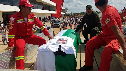 Tragedia Chapecoense, il pilota aveva un mandato d'arresto