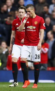 Manchester United, Schneiderlin in uscita: c'è anche il Milan