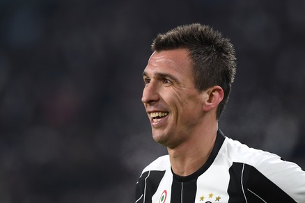 Juventus, Mandzukic: «Le critiche non rovineranno il derby vinto»