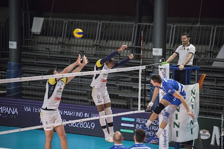 Volley: A2 Maschile Girone Blu Mondovì espugna Spoleto e si invola in testa