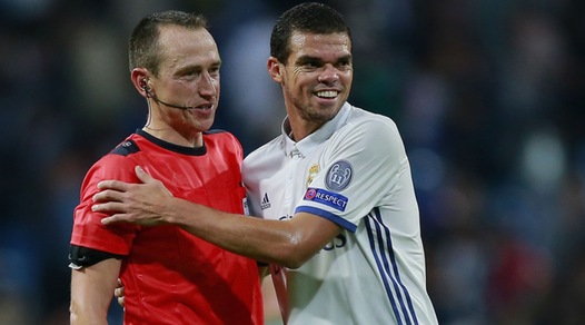 Real Madrid, Pepe prepara l'addio: «Ho ricevuto offerte irrinunciabili»