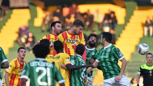 Risultati Serie B: Verona e Frosinone ko, pari Benevento