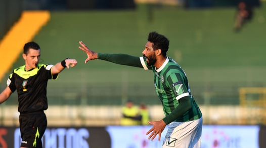 Avellino-Benevento 1-1, le immagini del derby campano