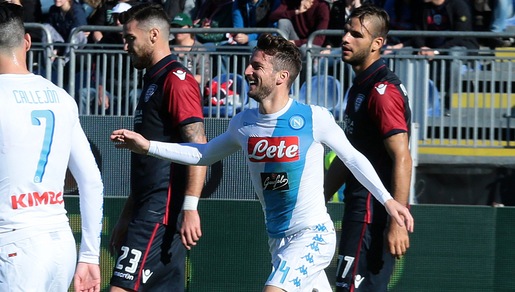 Cagliari-Napoli 0-5, le immagini dello show di Mertens