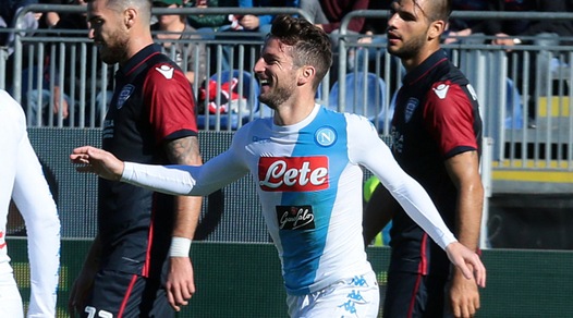 Cagliari-Napoli 0-5, le immagini dello show di Mertens