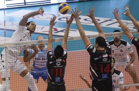 Volley: A2 Maschile, Girone Bianco Siena torna sola al comando
