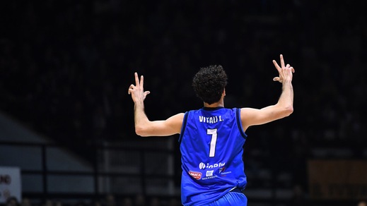 Basket Serie A, record di assist per Luca Vitali