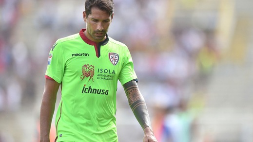 Serie A Cagliari, per Borriello distorsione alla caviglia