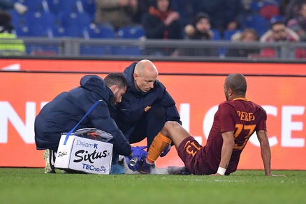 Roma, trauma alla caviglia: Bruno Peres rischia un lungo stop