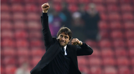 Conte fa sognare tifosi e amanti del calcio. Il suo Chelsea è da record