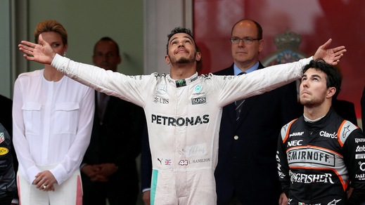 F1, Hamilton: «Voglio un compagno forte. Alonso? L'ho già battuto»