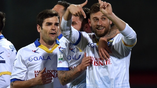 Serie B il Frosinone vince a Trapani 4-1 e si porta in vetta