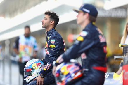 F1, Ricciardo: «Verstappen mi ha spinto a dare il massimo»