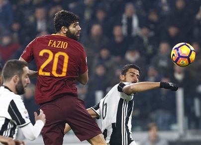 La promessa di Fazio: «Questa Roma alzerà un trofeo»