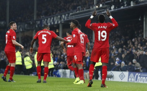Premier League, Liverpool è Reds: Mané stende l'Everton al 94'
