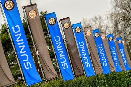 L'Inter è sempre più Suning: il logo cinese ad Appiano