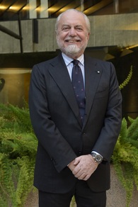 De Laurentiis: «Napoli ammirato in Europa grazie al maestro Sarri»