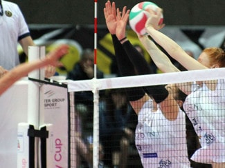 Volley: A2 Femminile, Filottrano vola via, vinto il big match di Pesaro