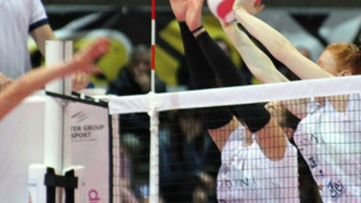 Volley: A2 Femminile, Filottrano vola via, vinto il big match di Pesaro