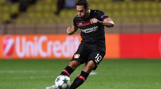 La stampa inglese: «Il Chelsea vuole Çalhanoglu»