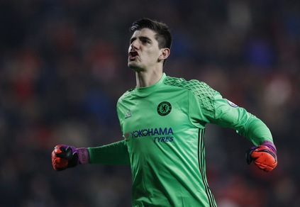 Courtois al Real Madrid? Il Chelsea prova a blindarlo