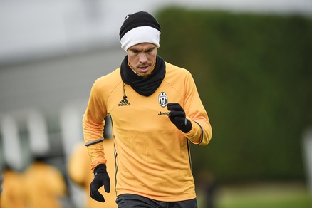 Calciomercato Genoa, torna di moda Hernanes. Stretta su Beghetto