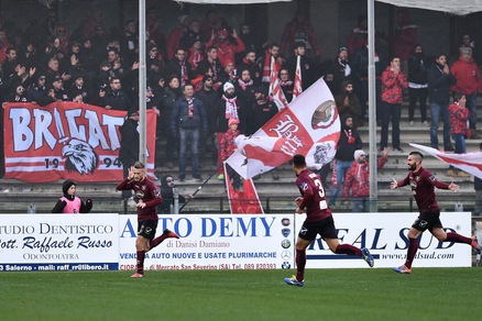 Serie B, Salernitana-Perugia 2-1: Donnarumma e Coda per lo sprint salvezza