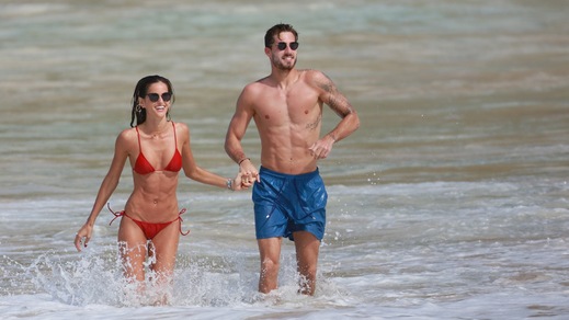 Kevin Trapp e Izabel Goulart, relax a St. Barth