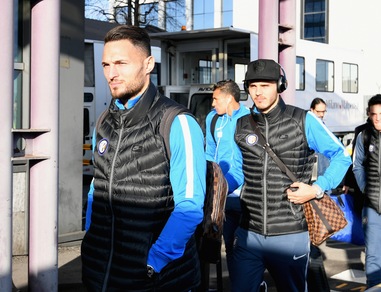 Inter in partenza per Marbella, le immagini dall'aeroporto