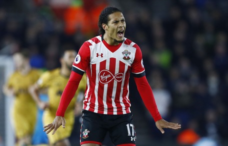 Chelsea, offerta record per van Dijk