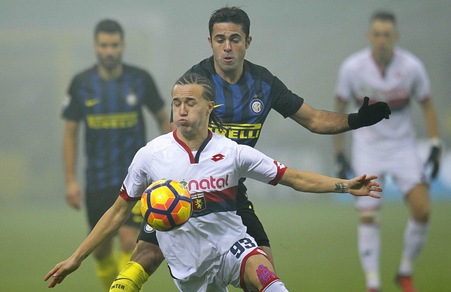 Fiorentina, per il centrocampo spunta il nome di Laxalt