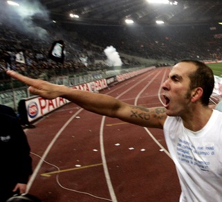 Di Canio: «Non sono razzista e voglio urlarlo: i tatuaggi mostrano i miei errori»