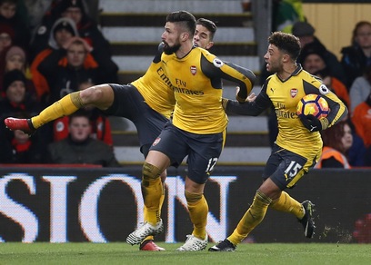 Arsenal, che rimonta: da 3-0 a 3-3. Mazzarri ancora ko