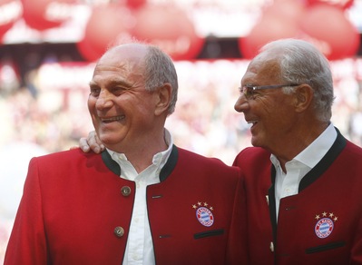 Hoeness mette in riga il Bayern Monaco: «Multa a chi non parla tedesco»