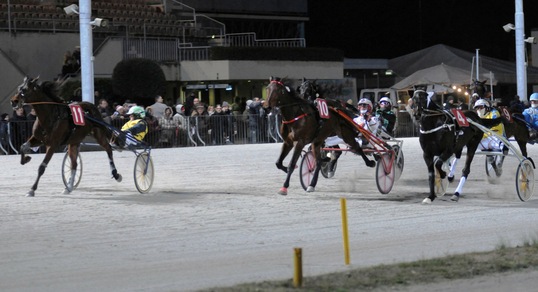 Oncle Photo Vl, rincorsa vincente