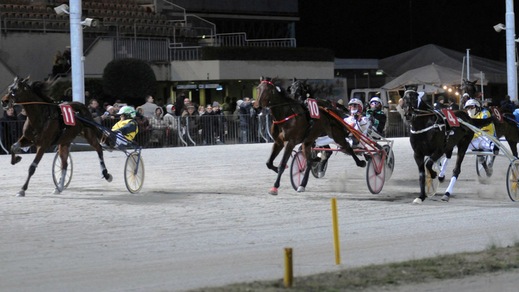 Oncle Photo Vl, rincorsa vincente