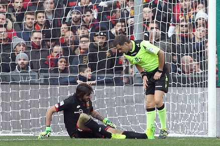 Genoa, shock Perin: crociato rotto
