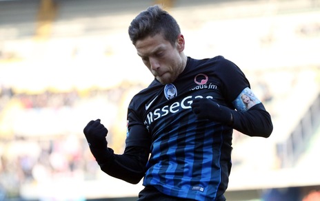 Mai banale Papu Gomez: sulla fascia spunta Frozen