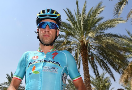 Presentato il Barhain Merida, nuovo team di Nibali
