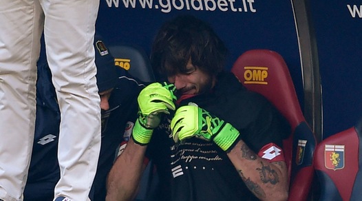 Tanti i messaggi di buona guarigione per Perin, quello di Bertolacci è da brividi
