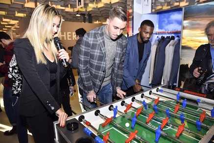 Pescara: Fiorillo e Bahebeck al Pitti giocano a biliardino