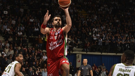 Basket Serie A, Milano guastafeste per Cantù