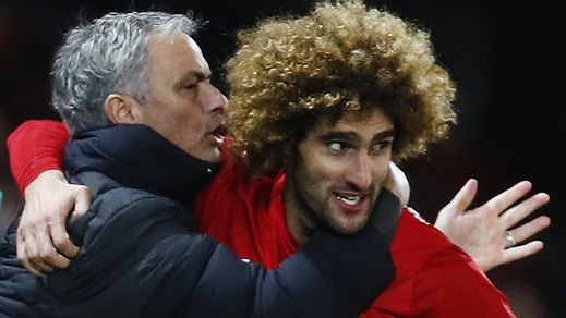 Manchester United, Fellaini non parte più e prolunga fino al 2018