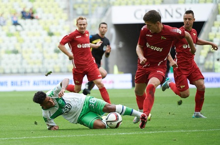 Bologna, per la difesa i fari restano puntati su Janicki