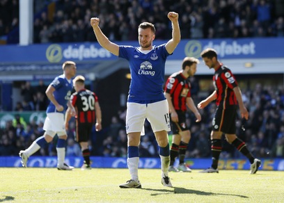 Mazzarri abbraccia Cleverley: è un nuovo giocatore del Watford