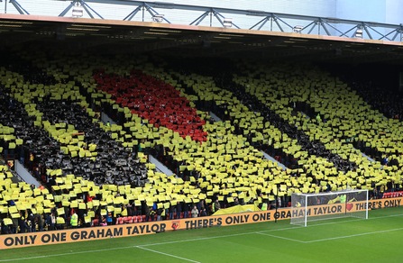 Watford, il tributo per Graham Taylor è da brividi