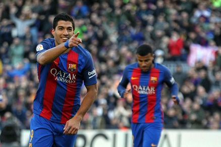 Suarez: «Il rinnovo di Messi? Non c'è alcun motivo di allarme»