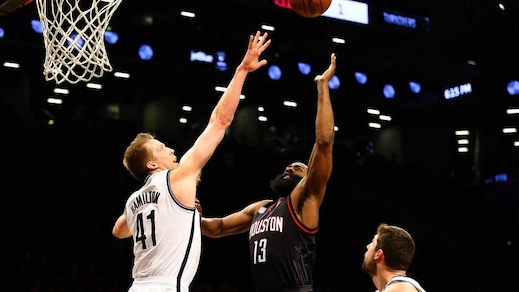 Harden travolge i Nets, New York crolla a Toronto