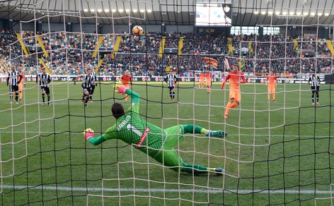 Dzeko: «Tre punti importanti a Udine, il resto non importa»